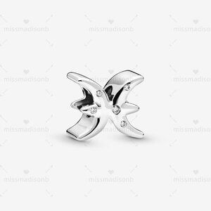 Pandora Sparkling Pisces Zodiac Charm